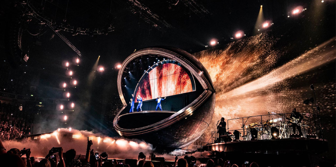 Stage Set for Take That